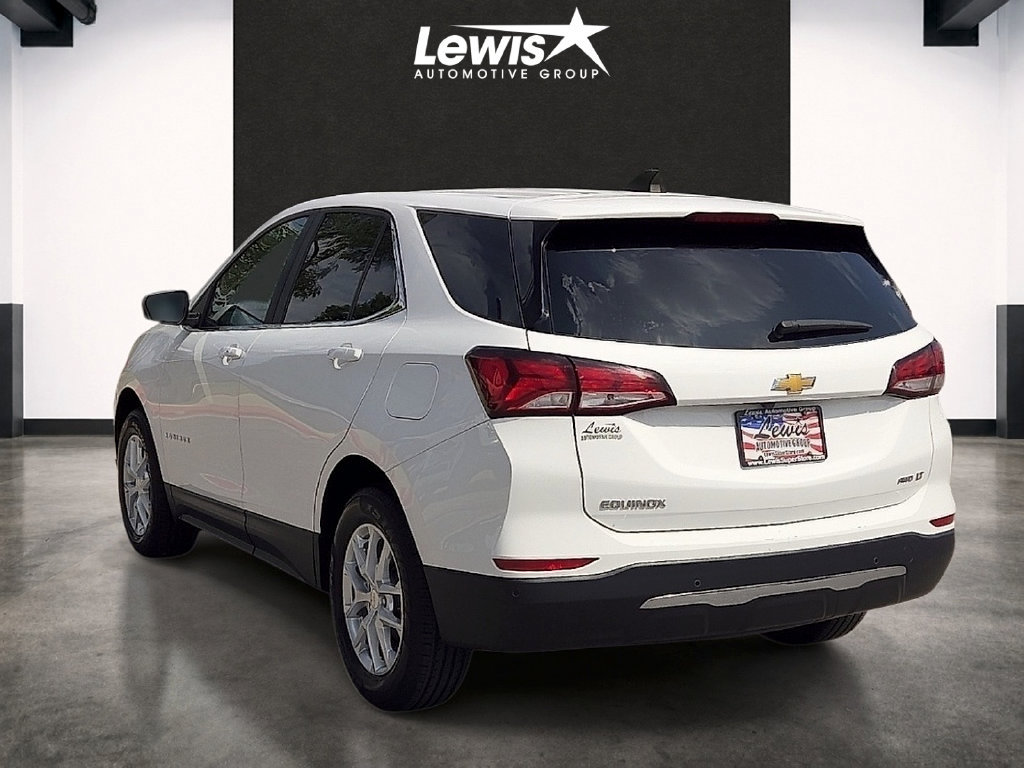 Used 2024 Chevrolet Equinox LT AWD/4WD image 3