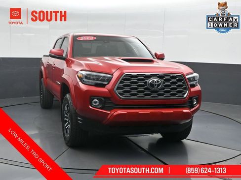 Used 2023 Toyota Tacoma TRD Sport AWD/4WD image 5