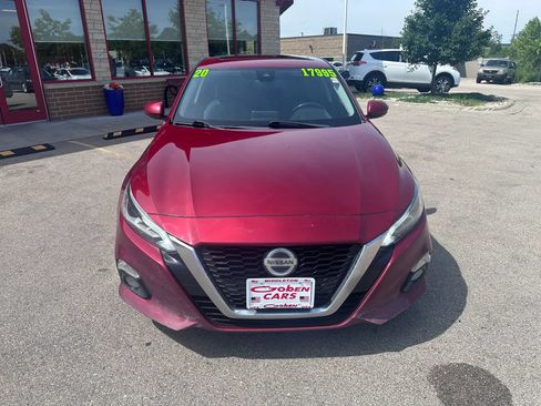 Used 2020 Nissan Altima 2.5 SV AWD/4WD image 2