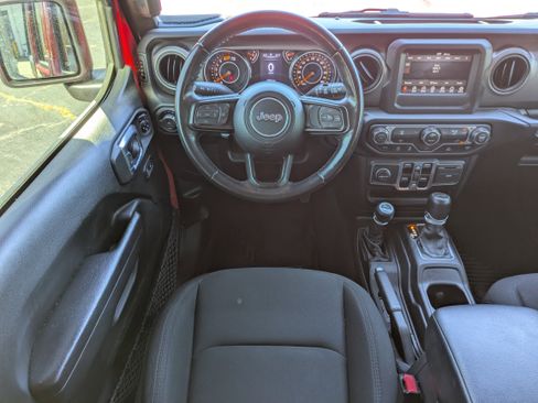 Used 2022 Jeep Wrangler Unlimited Sport image 14