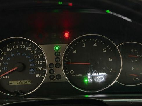 Used 2007 Toyota Land Cruiser image 30