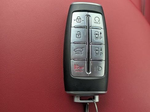 Used 2024 Genesis GV70 2.5T w/ Sport Prestige Package AWD/4WD image 31