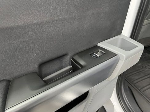 Used 2023 Ford F350 XLT image 41