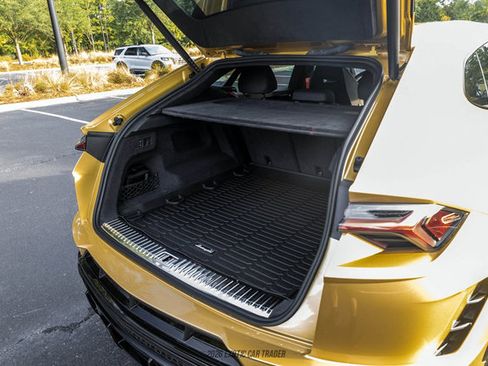 Used 2024 Lamborghini Urus S AWD/4WD image 70