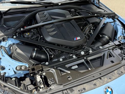 Used 2024 BMW M2 w/ Lighting Package RWD image 34
