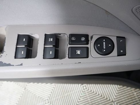 Used 2019 Hyundai Elantra SEL FWD image 30