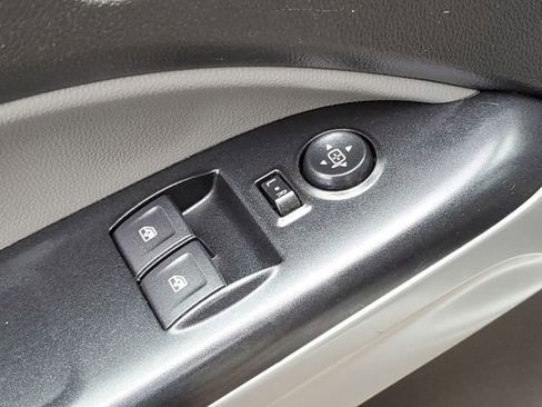 Used 2020 Chevrolet Colorado LT w/ Safety Package image 22