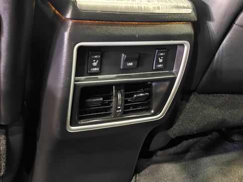 Used 2017 Nissan Murano Platinum w/ Platinum Technology Package AWD/4WD image 33