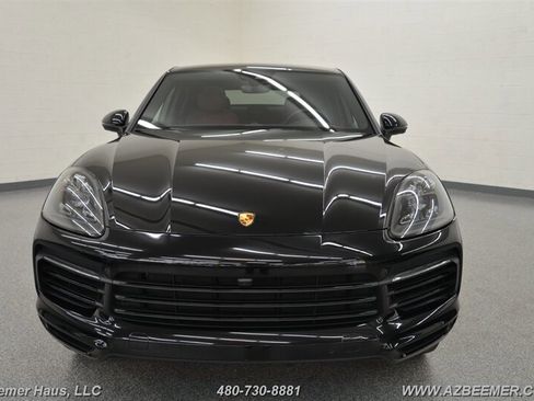 Used 2021 Porsche Cayenne S image 5