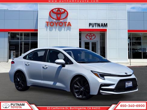Used 2024 Toyota Corolla SE w/ SE Premium Package FWD image 1