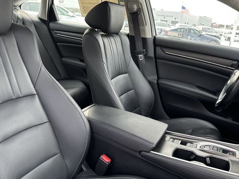 Used 2021 Honda Accord Touring image 33