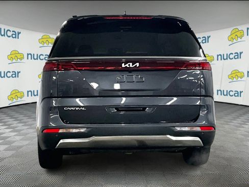 Used 2024 Kia Carnival SX image 5