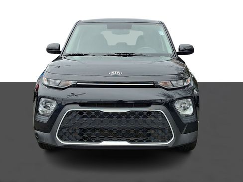 Used 2020 Kia Soul LX image 2