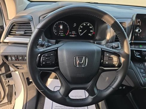 Used 2025 Honda Odyssey EX-L image 21