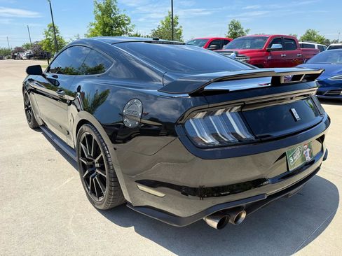 Used 2019 Ford Mustang GT Premium w/ GT Performance Package RWD image 6