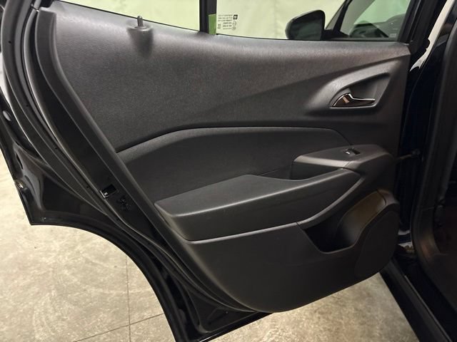Used 2024 Chevrolet Trax RS FWD image 21