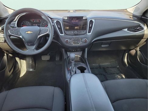 Used 2023 Chevrolet Malibu LT image 9