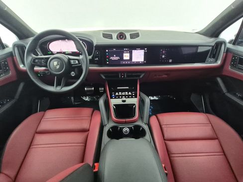 New 2026 Porsche Cayenne Turbo AWD/4WD image 15