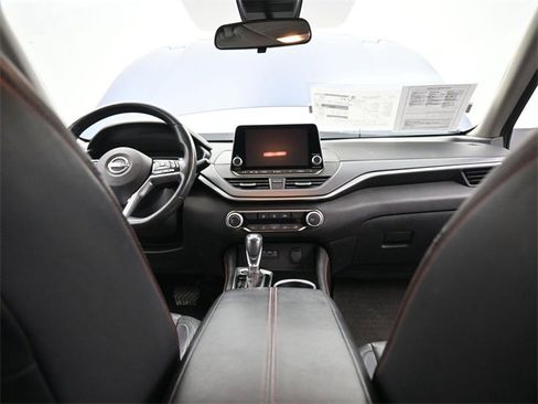 Used 2023 Nissan Altima 2.5 SR image 24