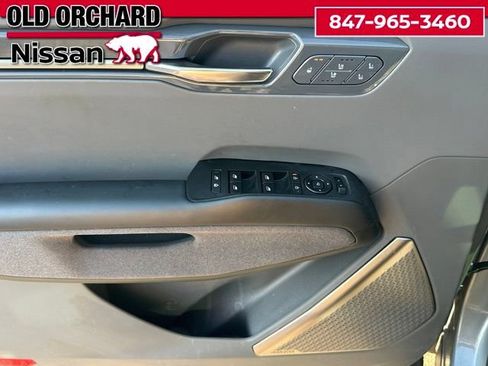 Used 2024 Kia EV9 Land AWD/4WD image 9