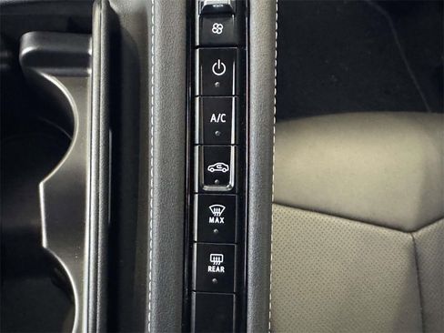 Used 2024 Chevrolet Corvette Stingray Coupe w/ 1LT image 19