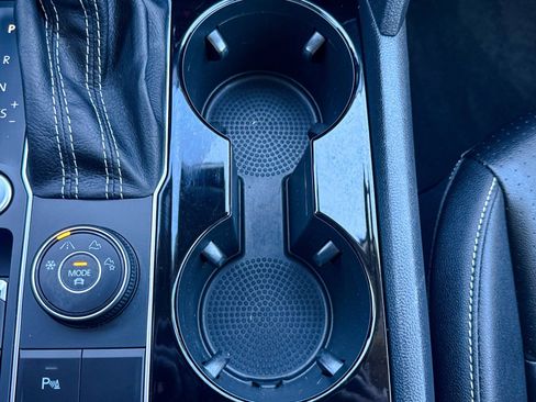 Used 2023 Volkswagen Atlas SEL image 37