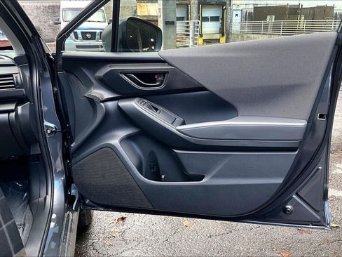 Certified 2025 Subaru Crosstrek 2.0i w/ Crosstrek Mirror Package image 13