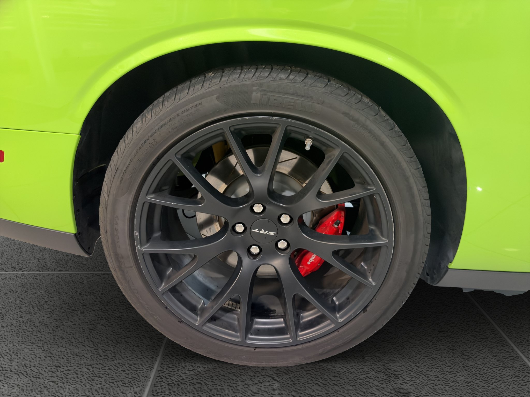 Used 2015 Dodge Challenger SRT Hellcat RWD image 26