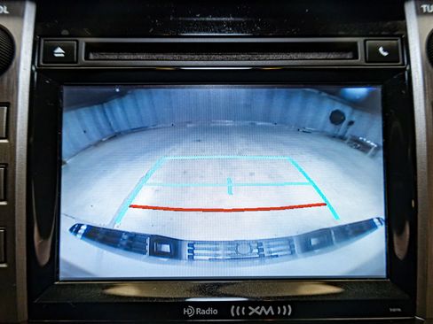 Used 2017 Toyota Tundra SR5 image 18