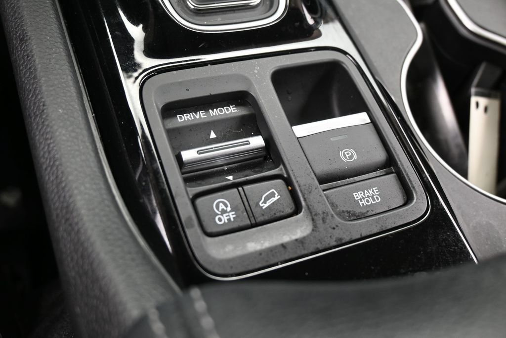 Used 2025 Honda Pilot Touring image 26