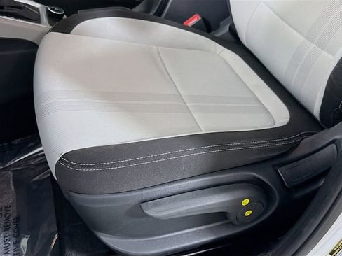 Used 2022 Hyundai Venue SEL FWD image 22