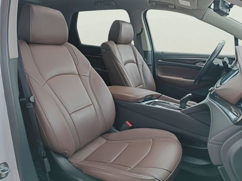 Used 2019 Buick Enclave Avenir w/ Avenir Technology Package AWD/4WD image 5