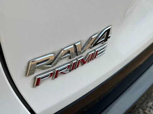 Used 2023 Toyota RAV4 SE w/ Weather & Moonroof Package AWD/4WD image 38