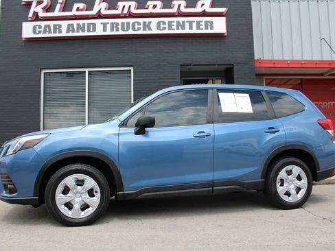 Used 2023 Subaru Forester AWD/4WD image 12