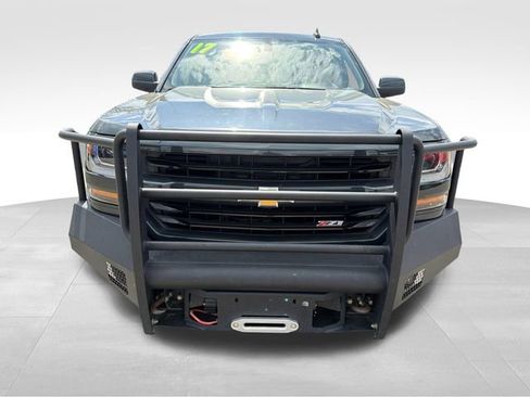 Used 2017 Chevrolet Silverado 1500 LT w/ All Star Edition AWD/4WD image 2
