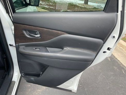 Used 2023 Nissan Murano Platinum w/ Cargo Package image 20