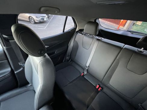 Used 2025 Buick Encore GX Preferred image 38