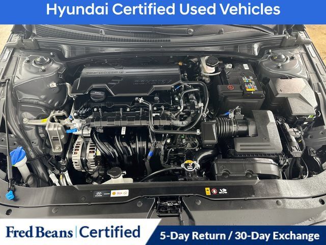 Certified 2026 Hyundai Elantra Limited FWD image 32