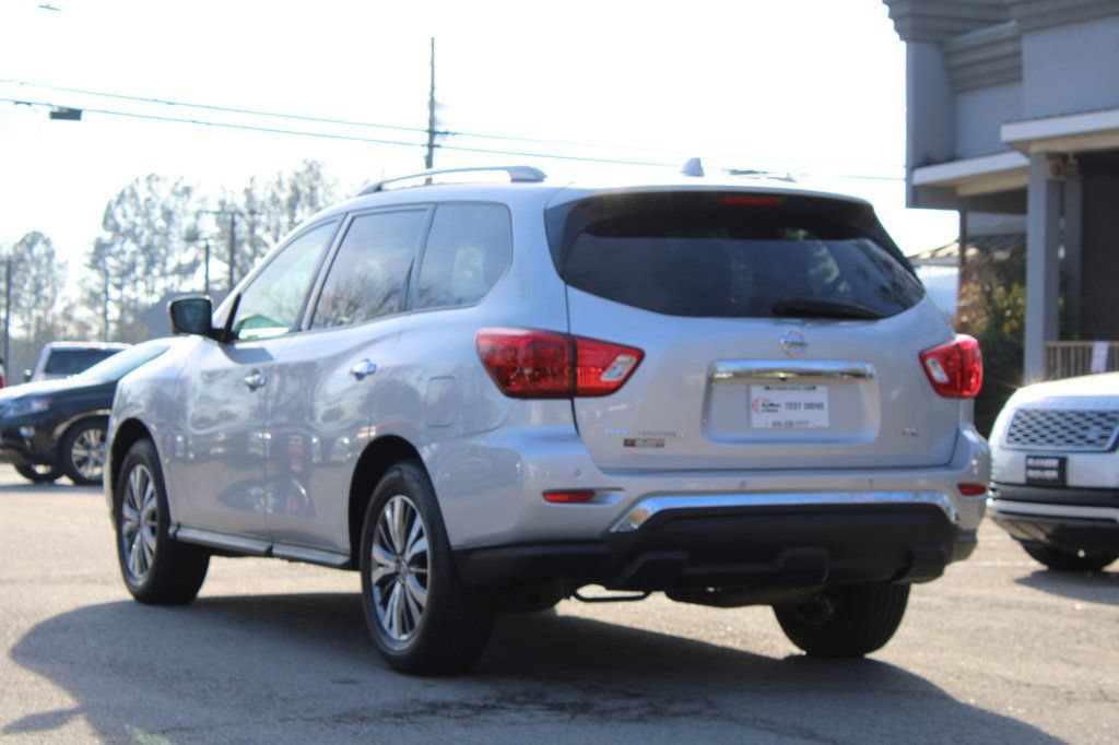 Used 2020 Nissan Pathfinder SL FWD image 5