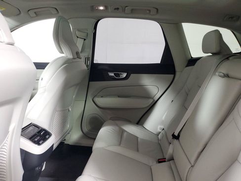 Used 2026 Volvo XC60 B5 Ultra w/ Protection Package Premier AWD/4WD image 12