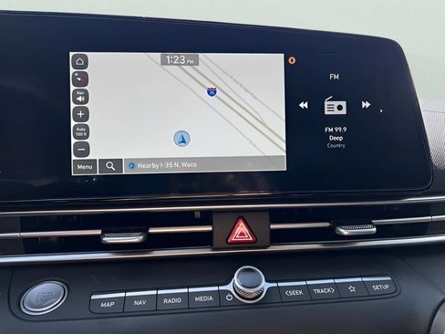 Used 2025 Hyundai Elantra Sport image 25