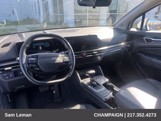 Used 2026 Kia Sportage EX FWD image 11