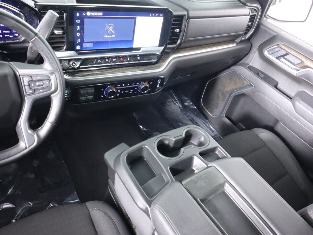 Used 2026 Chevrolet Silverado 1500 RST AWD/4WD image 34