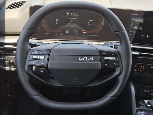 New 2026 Kia Sportage LX FWD image 15