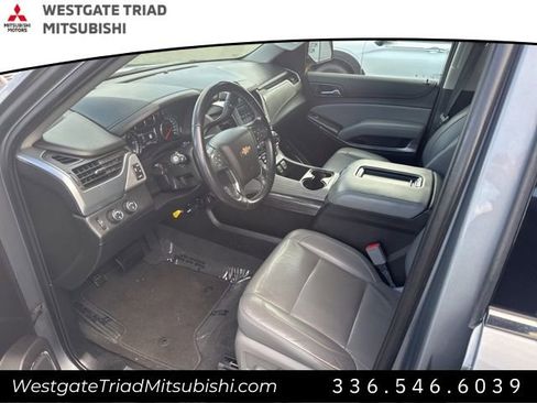 Used 2020 Chevrolet Suburban LT image 6