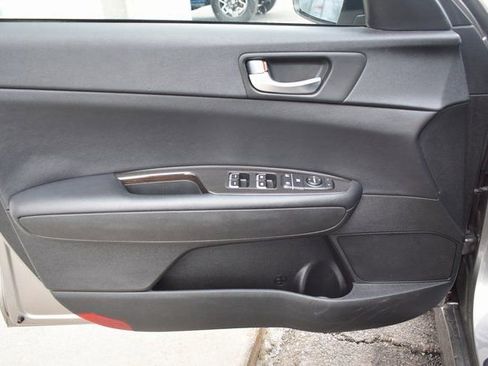 Used 2019 Kia Optima EX image 14