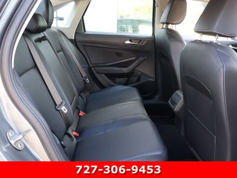 Used 2019 Volkswagen Jetta SE w/ Cold Weather Package image 20