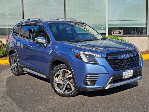 Used 2023 Subaru Forester Touring AWD/4WD image 1