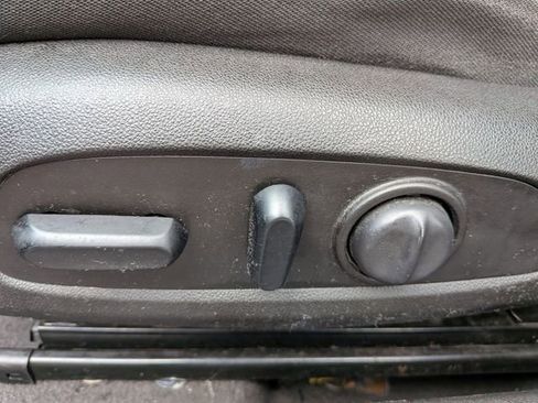 Used 2018 Chevrolet Malibu LT image 13