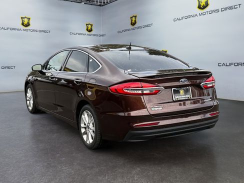 Used 2019 Ford Fusion Energi Titanium image 3